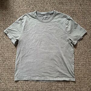 Abercrombie & Fitch Light Gray Short Sleeve Tee
